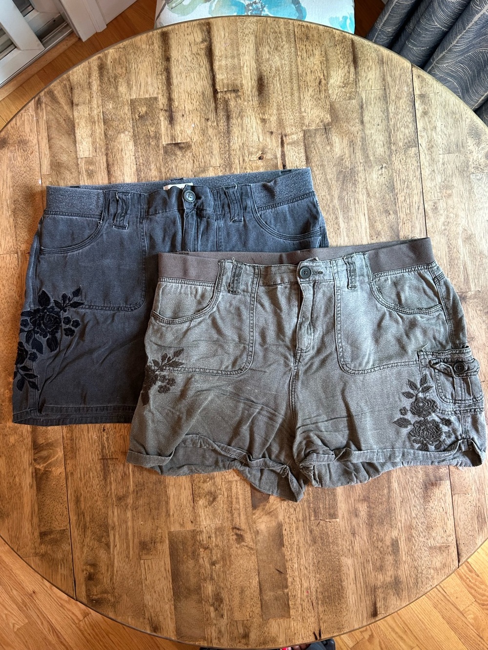 Bundle of 2: Embroidered Shorts